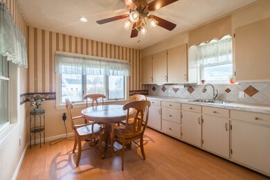 19 Osgood St, Salem, MA 01970 - photo 5