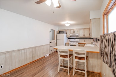 2045 9th St SW, Akron, OH 44314 - photo 7