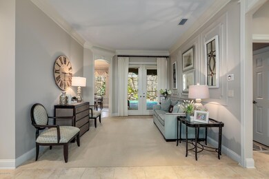005_Living Room
