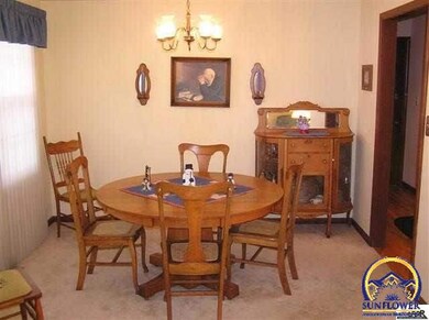 3520 SW Lincolnshire Rd, Topeka, KS 66614 - photo 4