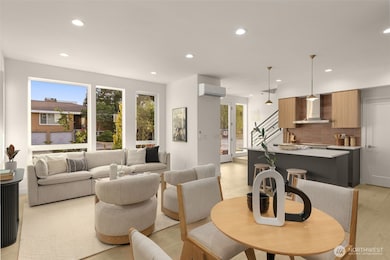 4300 NE 52nd St, Seattle, WA 98105 - photo 4