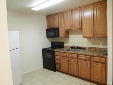 1018 E Hamilton St unit F4, Allentown, PA 18109 - photo 4