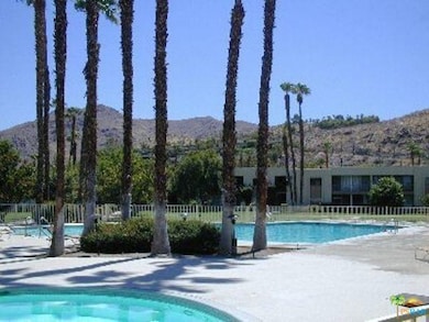 Mission Lakes pool