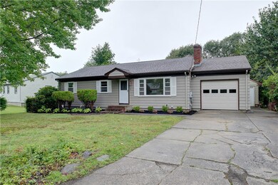 5 Francisco Dr, Middletown, RI 02842 - photo 2
