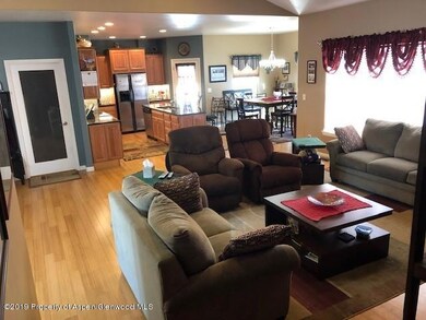 1496 W 9th St, Craig, CO 81625 - photo 4