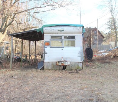 14 Dublin St, Palmer, MA 01069 - photo 2