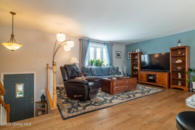 135 Horstman Dr, Schenectady, NY 12302 - photo 6