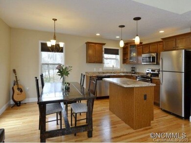 Enjoy guests while cooking!