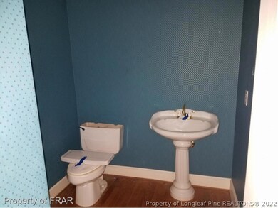 528 Harlow Dr, Fayetteville, NC 28314 - photo 5