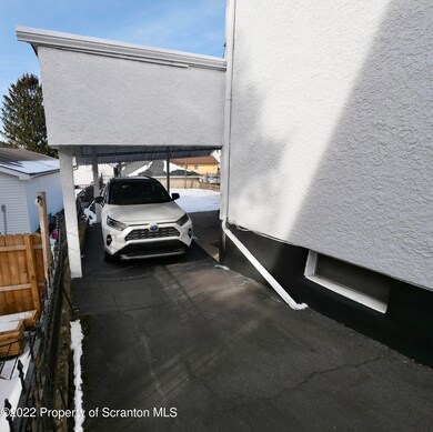 136 Chestnut St, Dunmore, PA 18512 - photo 7