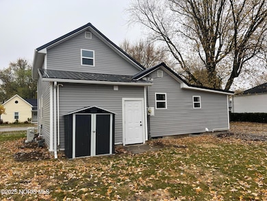 713 Park St, Napoleon, OH 43545 - photo 4