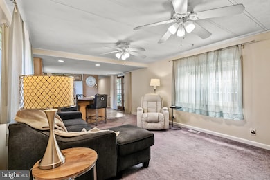 325 Jasmine Ln, Williamstown, NJ 08094 - photo 4