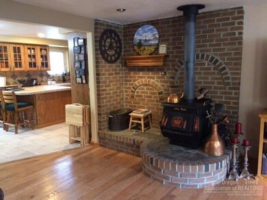 211 Adam Dr, Canyon City, OR 97820 - photo 6