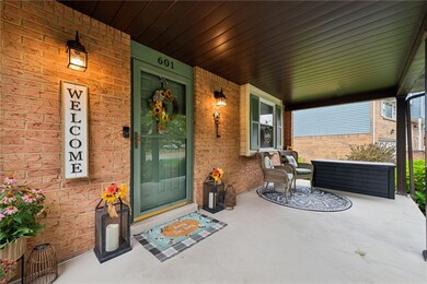 601 S Shenandoah Dr, Latrobe, PA 15650 - photo 3