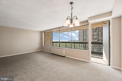 Skyline Plaza unit 916N, Baileys Crossroads, VA 22041 - photo 5