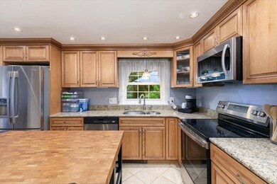 29 Prescott St, Haverhill, MA 01832 - photo 7