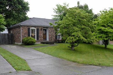 6911 Roseborough Ct, Louisville, KY 40228 - photo 3