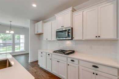 349 Deerfield Cir, Manchester, TN 37355 - photo 6