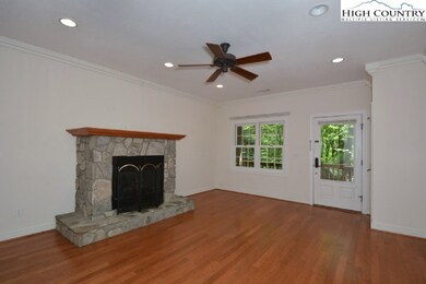 25 Shanty Springs Ct unit B / 21, Banner Elk, NC 28604 - photo 3