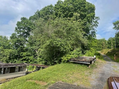 unlisted-address, Richlands, VA 24641 - photo 2