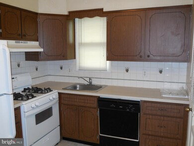 3503 Croissant Rd, Parkville, MD 21234 - photo 6