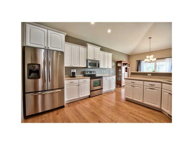 Kitchen. STAINLESS STEEL APPLIANCES