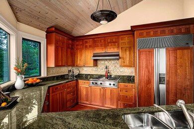 7012 W Mercer Way, Mercer Island, WA 98040 - photo 2