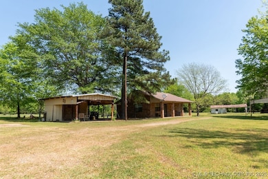 2703 E 2010 Rd, Hugo, OK 74743 - photo 2