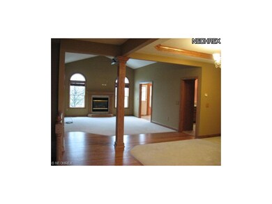 Entrance into dining room on the right and family 