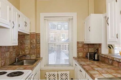 369 Tappan St unit 9, Brookline, MA 02445 - photo 4