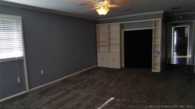 522 Locust Ave, Eufaula, OK 74432 - photo 3