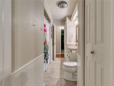 2316 Eastridge Cir, Moore, OK 73160 - photo 5