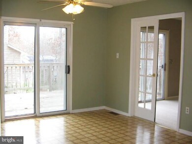 213 Meadowview Ln, Locust Grove, VA 22508 - photo 5