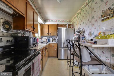 6009 Belle Ct, Hyattsville, MD 20782 - photo 7