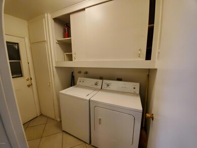 11121 W Desert Butte Dr unit 15C, Sun City, AZ 85351 - photo 4