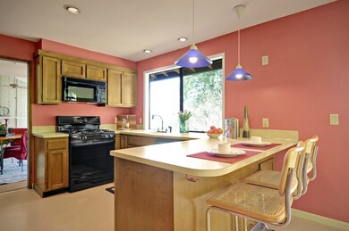 7006 SE Maker St, Mercer Island, WA 98040 - photo 6