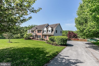 12036 Gores Mill Rd, Reisterstown, MD 21136 - photo 3