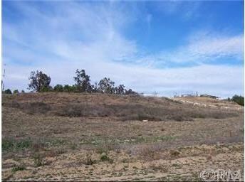 THIS IS  FROM  THE  END  OF  CULDESAC LOOKING EAST