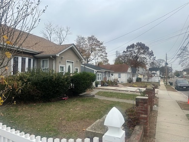 35 William St, Roosevelt, NY 11575 - photo 6