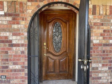 534 Riverview Cir, El Paso, TX 79915 - photo 4