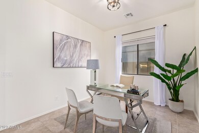 Den/3rd Bedroom