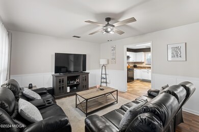 102 Sourwood Ln, Warner Robins, GA 31093 - photo 4