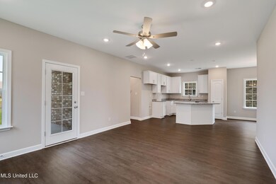 009-9072 Lakeside Circle-MLS Version