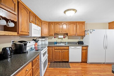 184 Hibiscus Ave, Weymouth, MA 02188 - photo 6