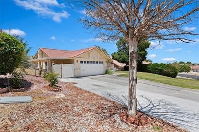 26572 Mainsail Ln, Helendale, CA 92342 - photo 3