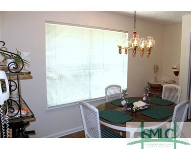 Kitchen. Breakfast area
