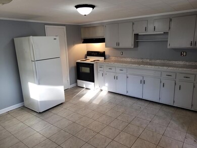 1110 Woodlawn St, Roanoke Rapids, NC 27870 - photo 4