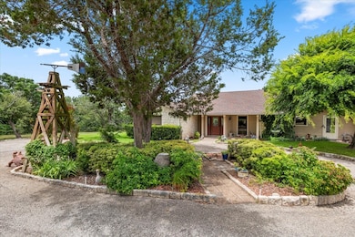 300 Summit Ridge Rd, Burnet, TX 78611 - photo 4