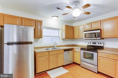 15632 Emery Ct, Bowie, MD 20716 - photo 4