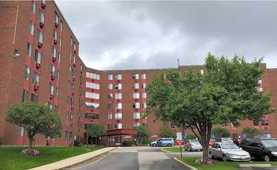 27 Mount Vernon St, Worcester, MA 01605 - photo 4